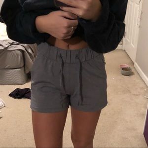 On the Fly Short 2.5” size 2